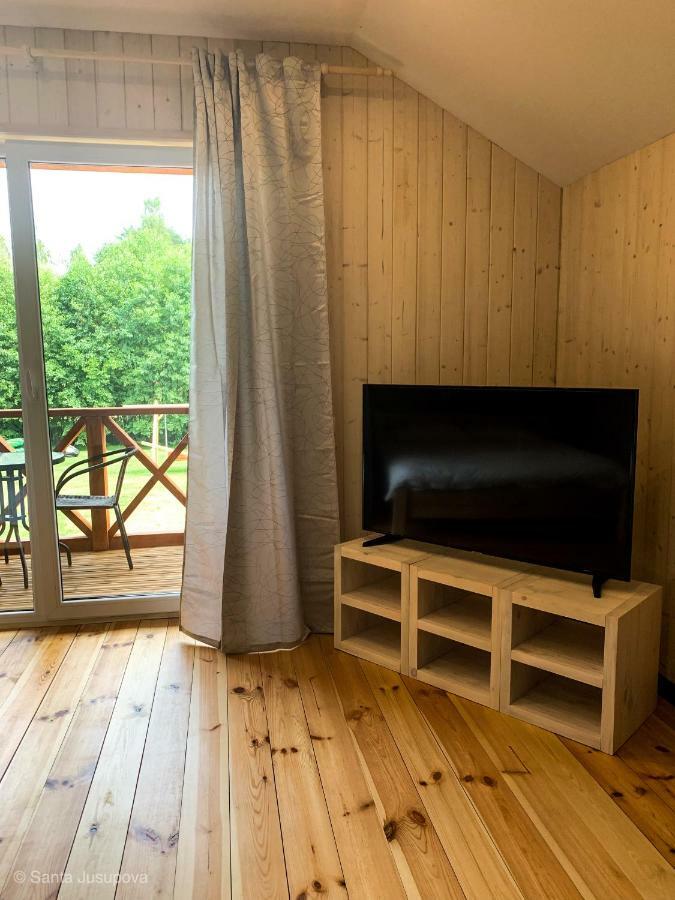 Brivdienu Maja Vilcini Bernāti Esterno foto